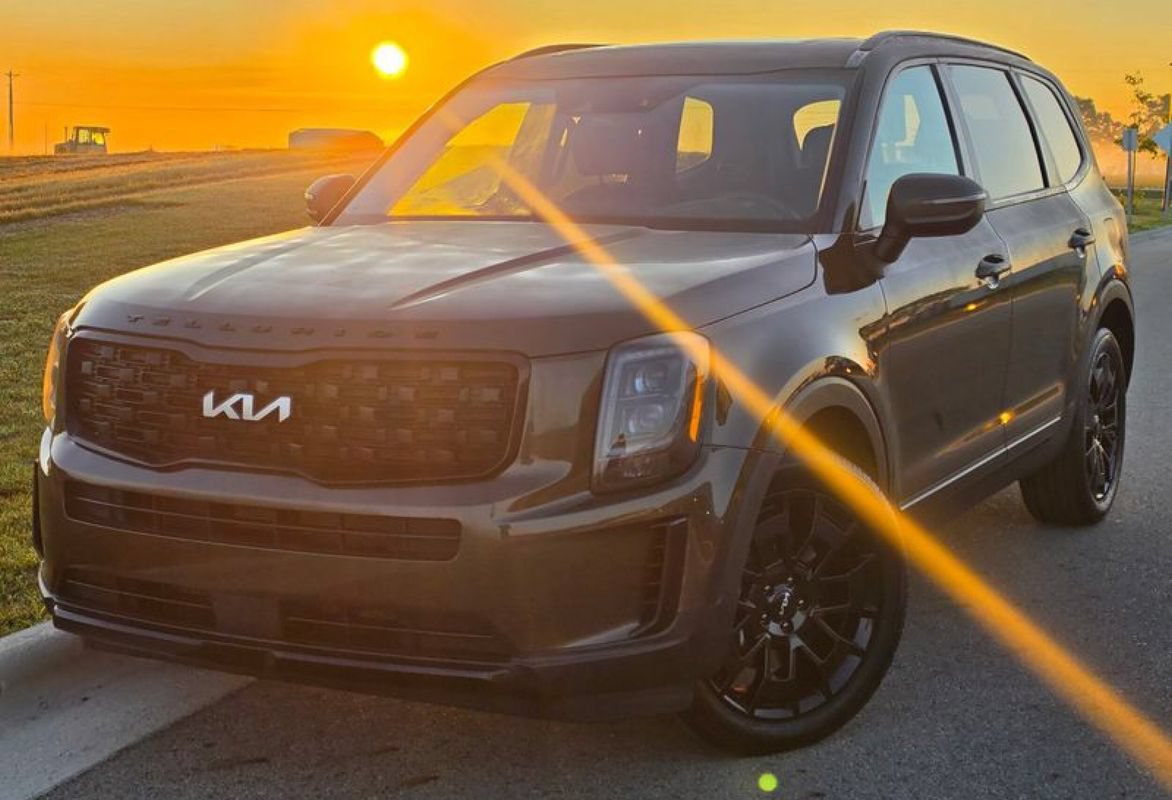Used 2022 Kia Telluride EX w/ EX Premium Package
