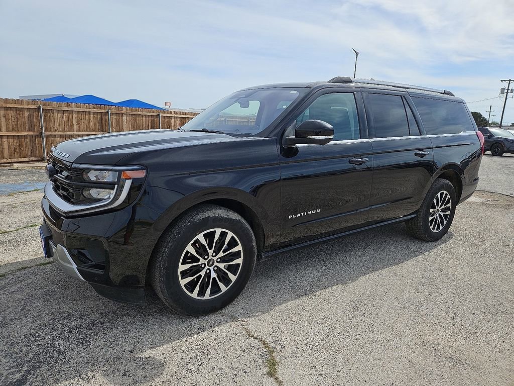 Used 2025 Ford Expedition Max Platinum AWD/4WD image 2