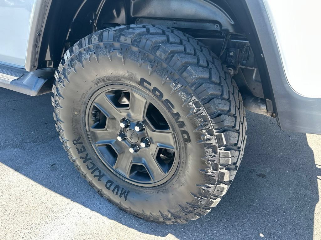 Used 2020 Jeep Gladiator Mojave AWD/4WD image 7