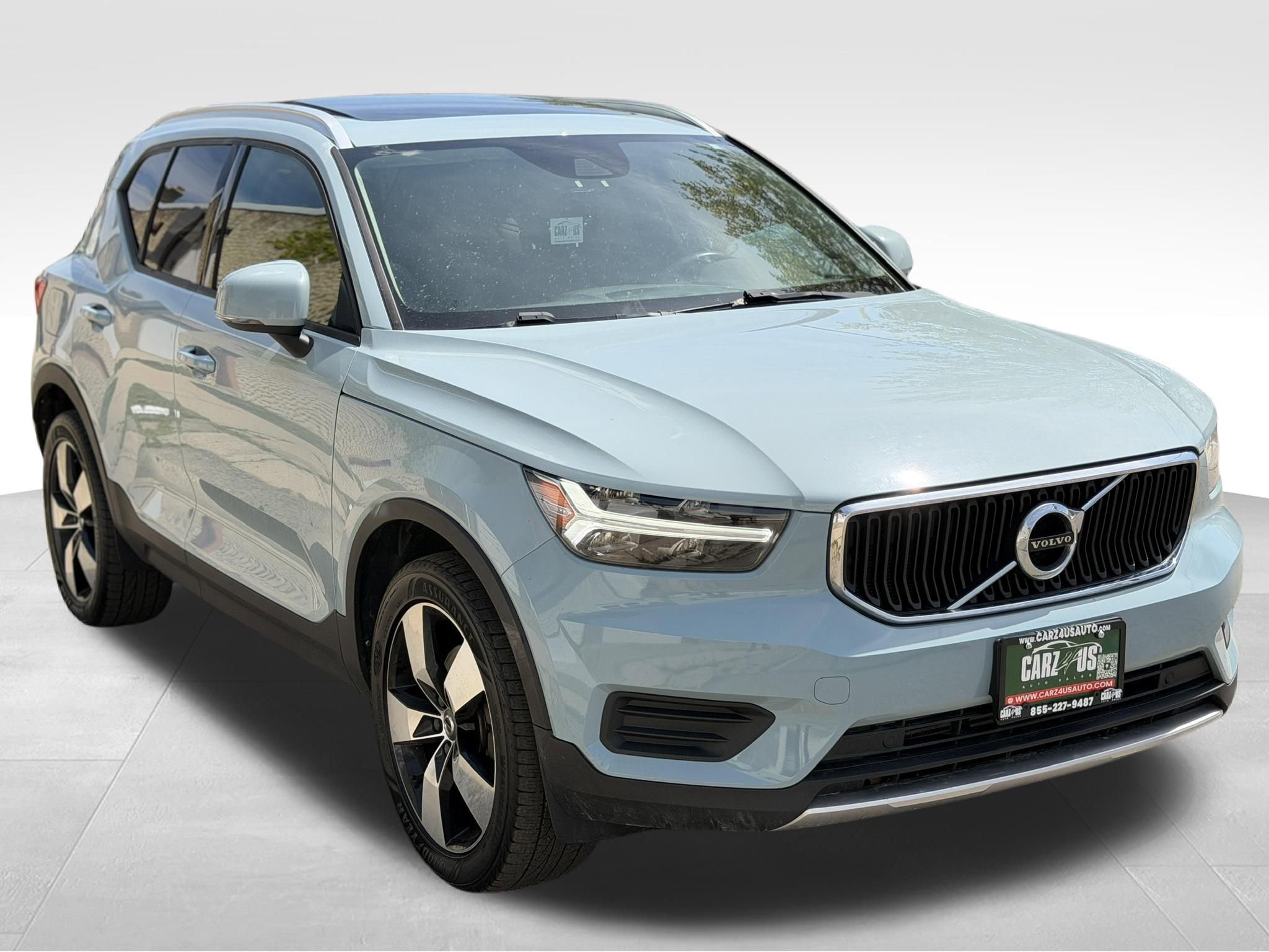Used 2019 Volvo XC40 T5 Momentum AWD/4WD image 3