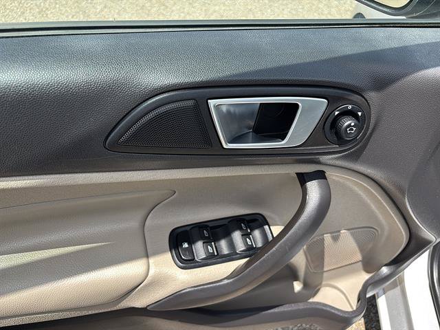 Certified 2017 Ford Fiesta Titanium FWD image 14