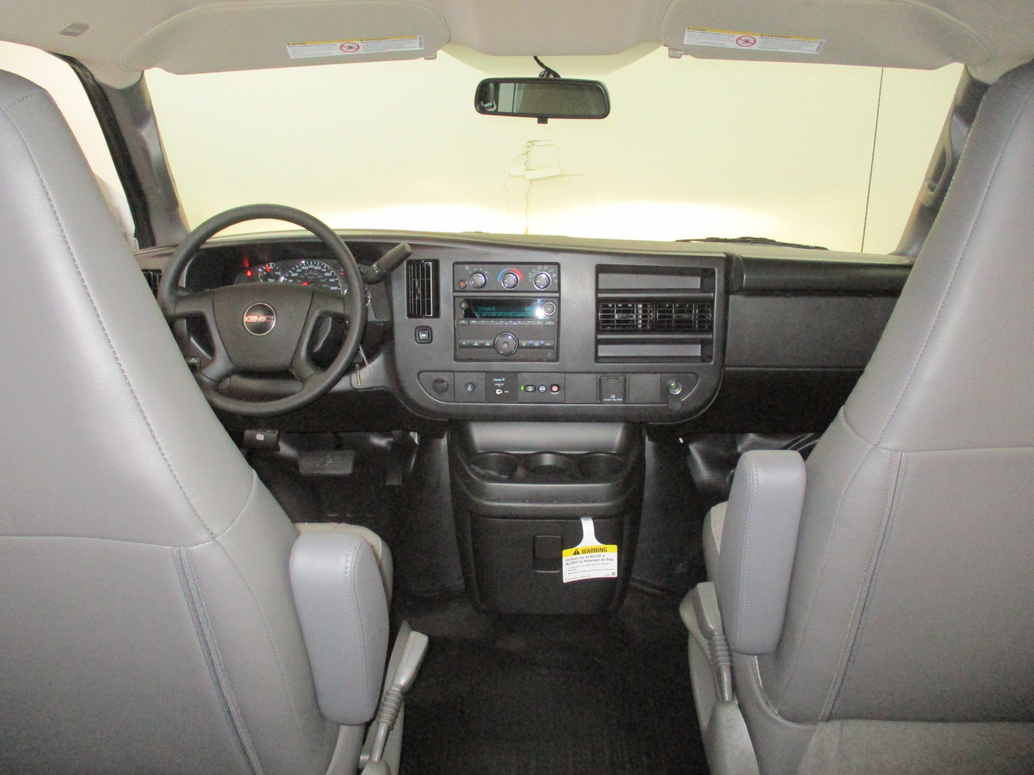 New 2025 GMC Savana 3500 image 28