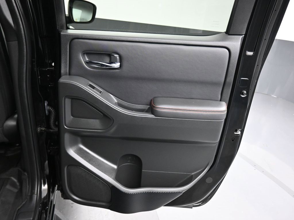 Used 2023 Nissan Frontier PRO-4X w/ Technology Package image 38