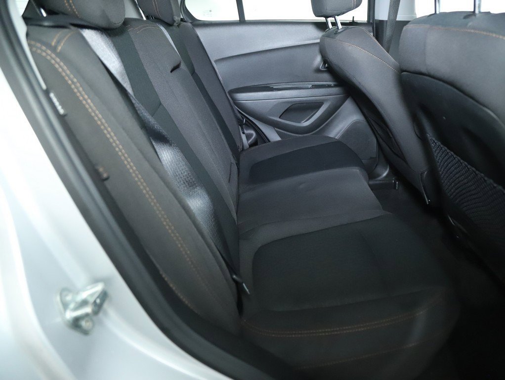 Used 2018 Chevrolet Trax LS image 30