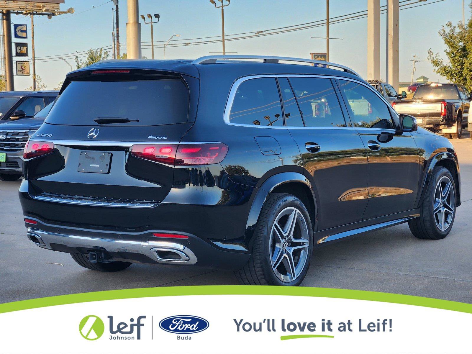 Used 2024 Mercedes-Benz GLS 450 4MATIC image 3