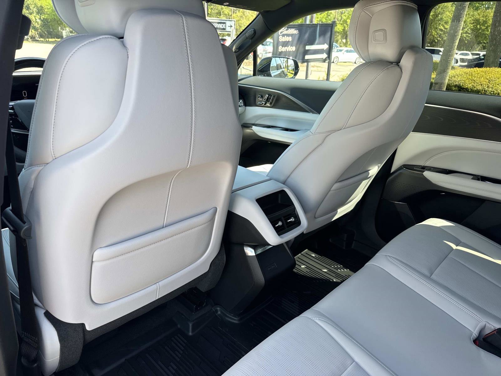Certified 2026 Cadillac Lyriq Luxury image 12