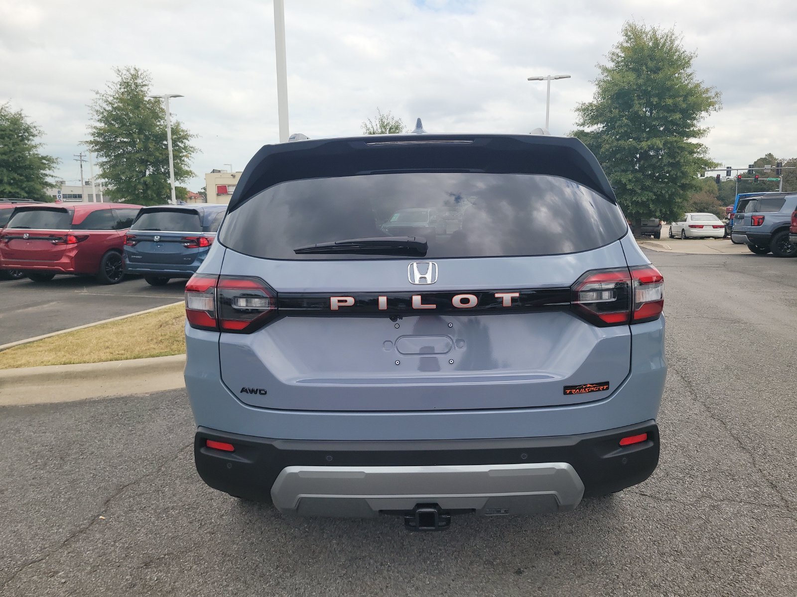 New 2026 Honda Pilot TrailSport image 4