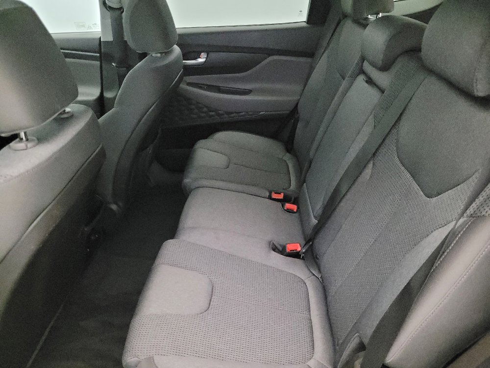 Used 2019 Hyundai Santa Fe SE image 18