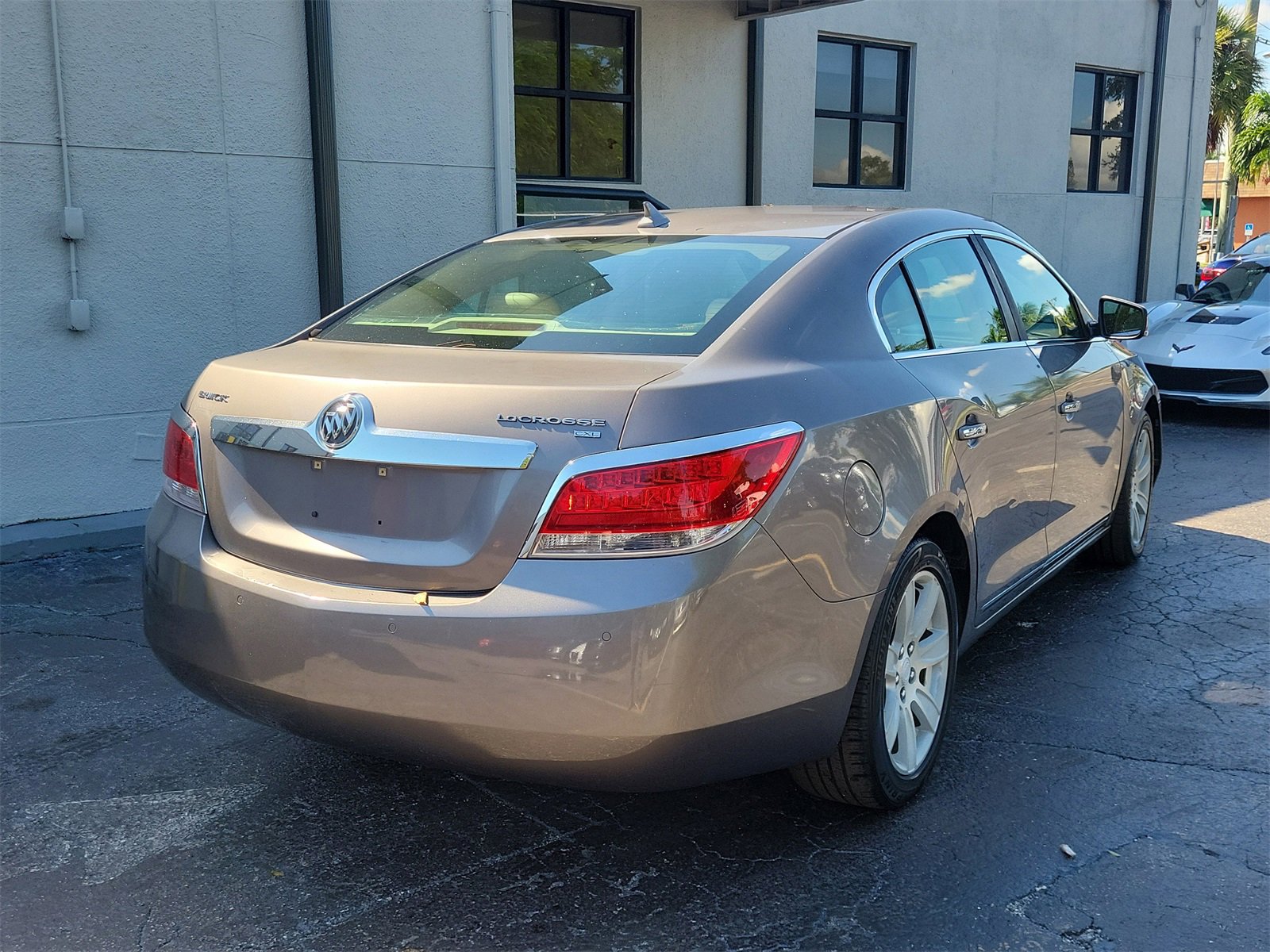 Used 2010 Buick LaCrosse CXL image 4
