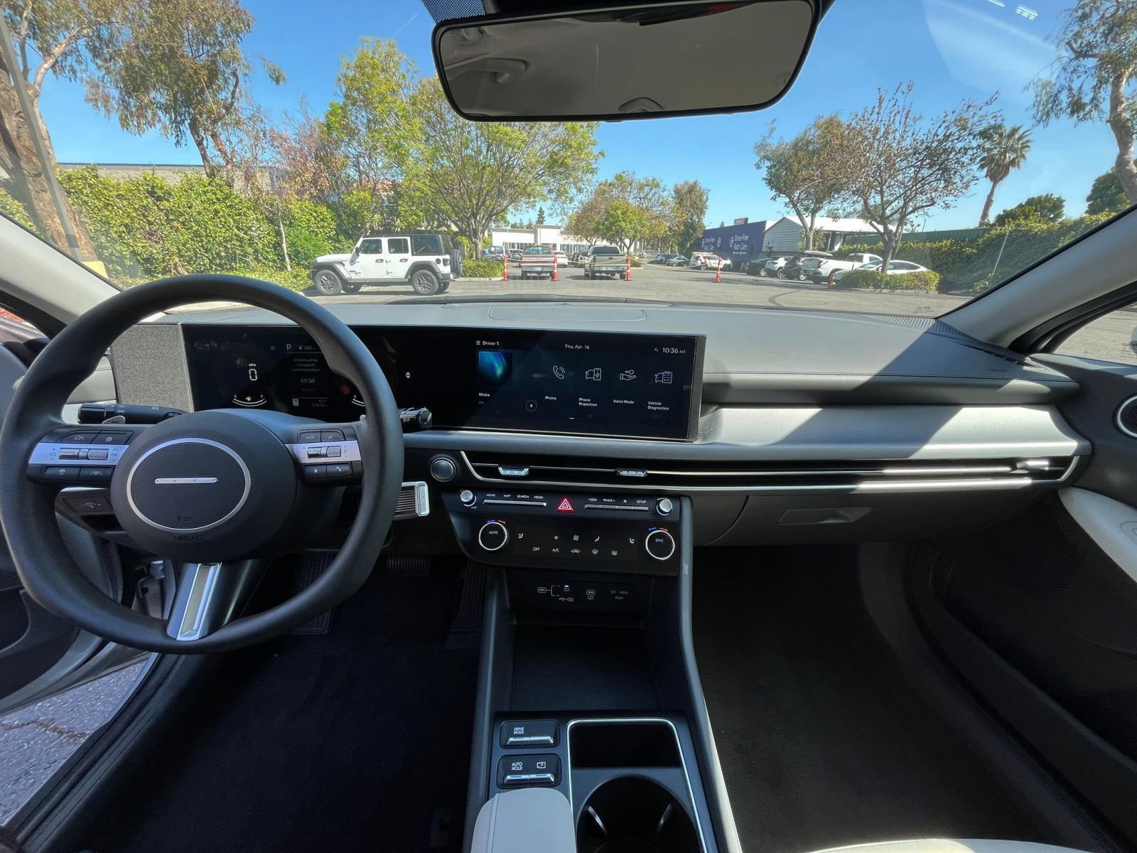 Used 2025 Hyundai Sonata SEL FWD image 33