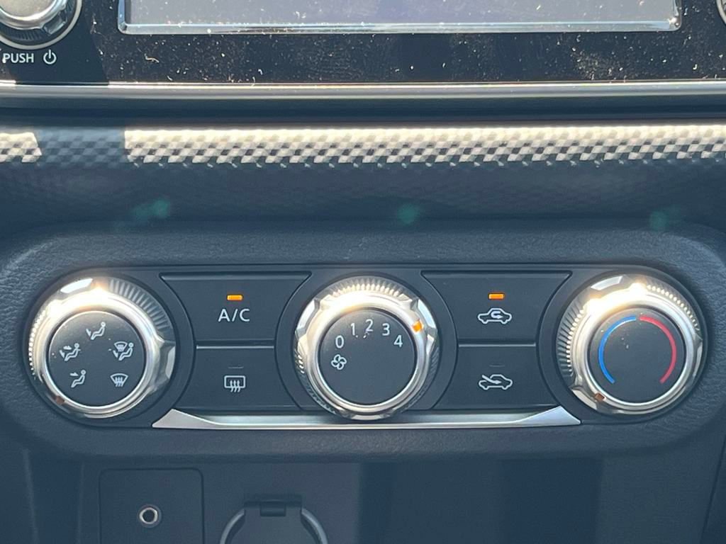 New 2025 Nissan Kicks Play S image 25