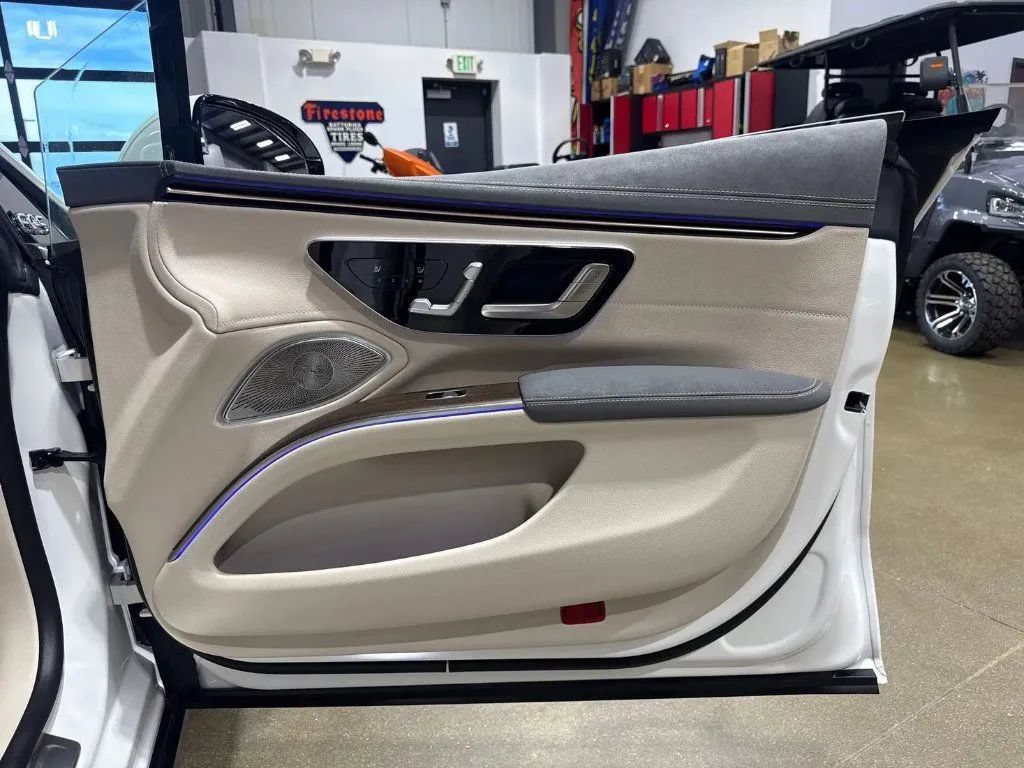 Used 2022 Mercedes-Benz EQS 450+ Sedan image 22