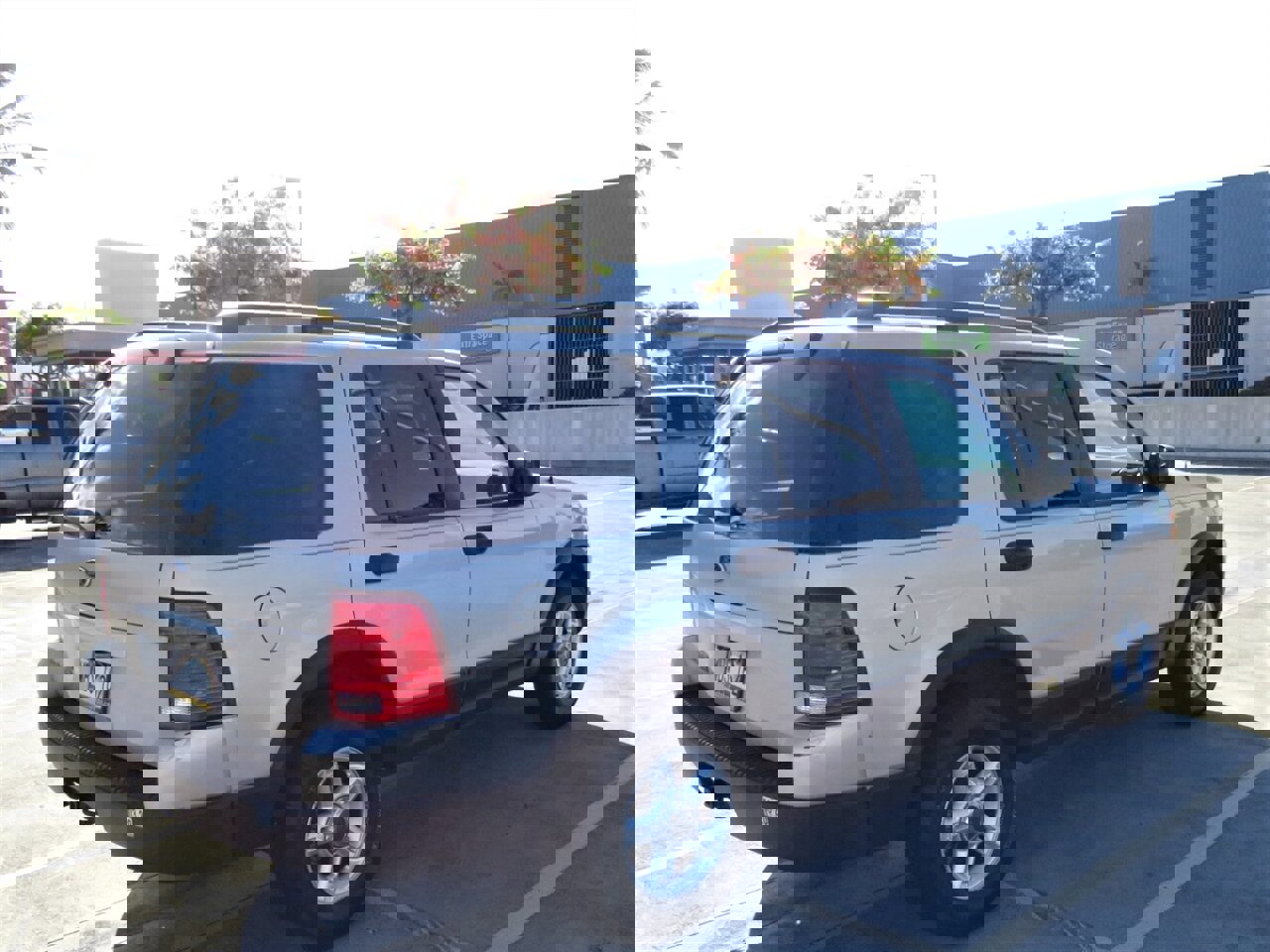 Used 2003 Ford Explorer XLT image 6