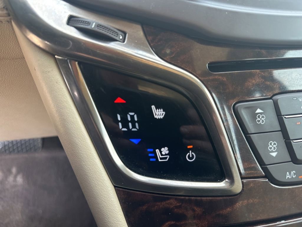 Used 2016 Buick LaCrosse Premium AWD/4WD image 24