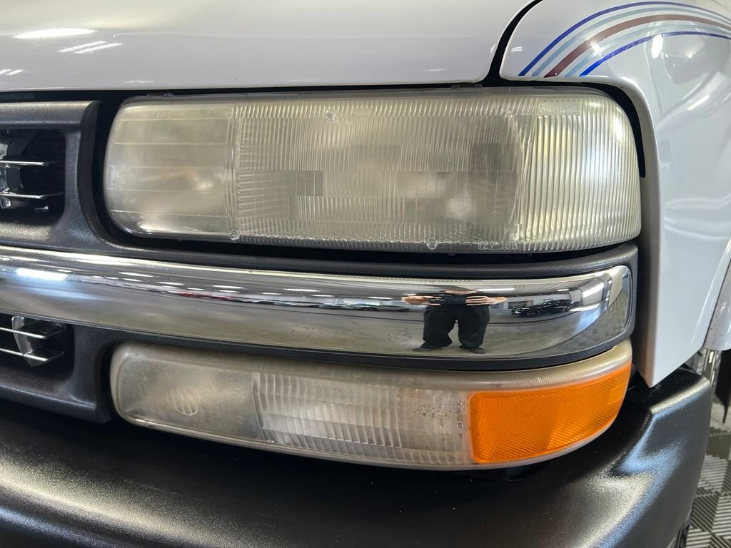 Used 2000 Chevrolet Silverado 2500 LS RWD image 27
