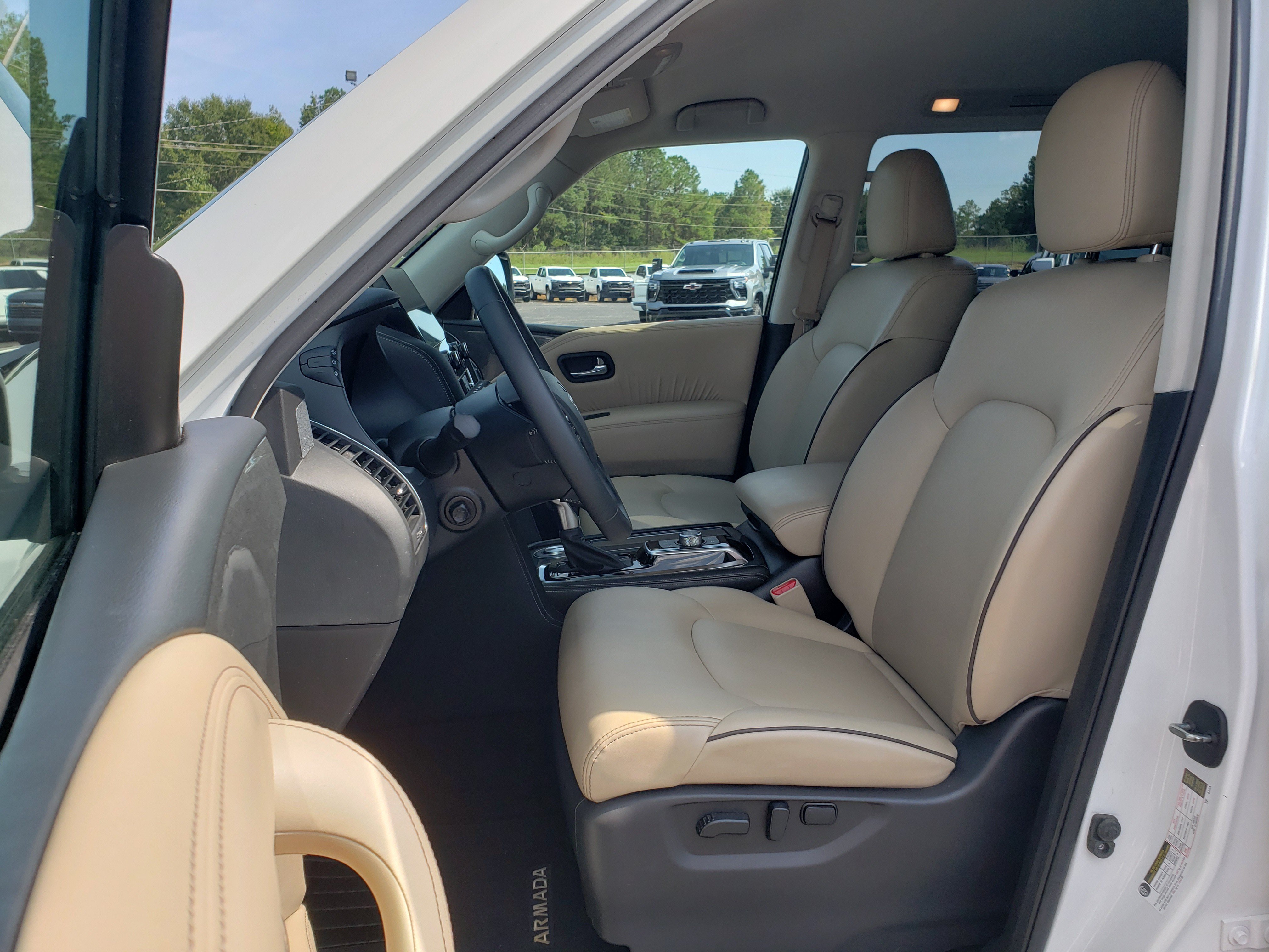 Used 2023 Nissan Armada SV w/ Cargo Package RWD image 28