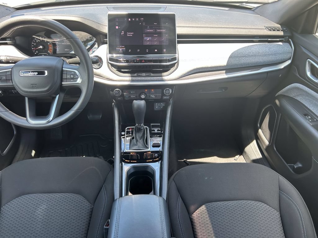 Used 2024 Jeep Compass Sport w/ Mopar Graphics Package AWD/4WD image 19
