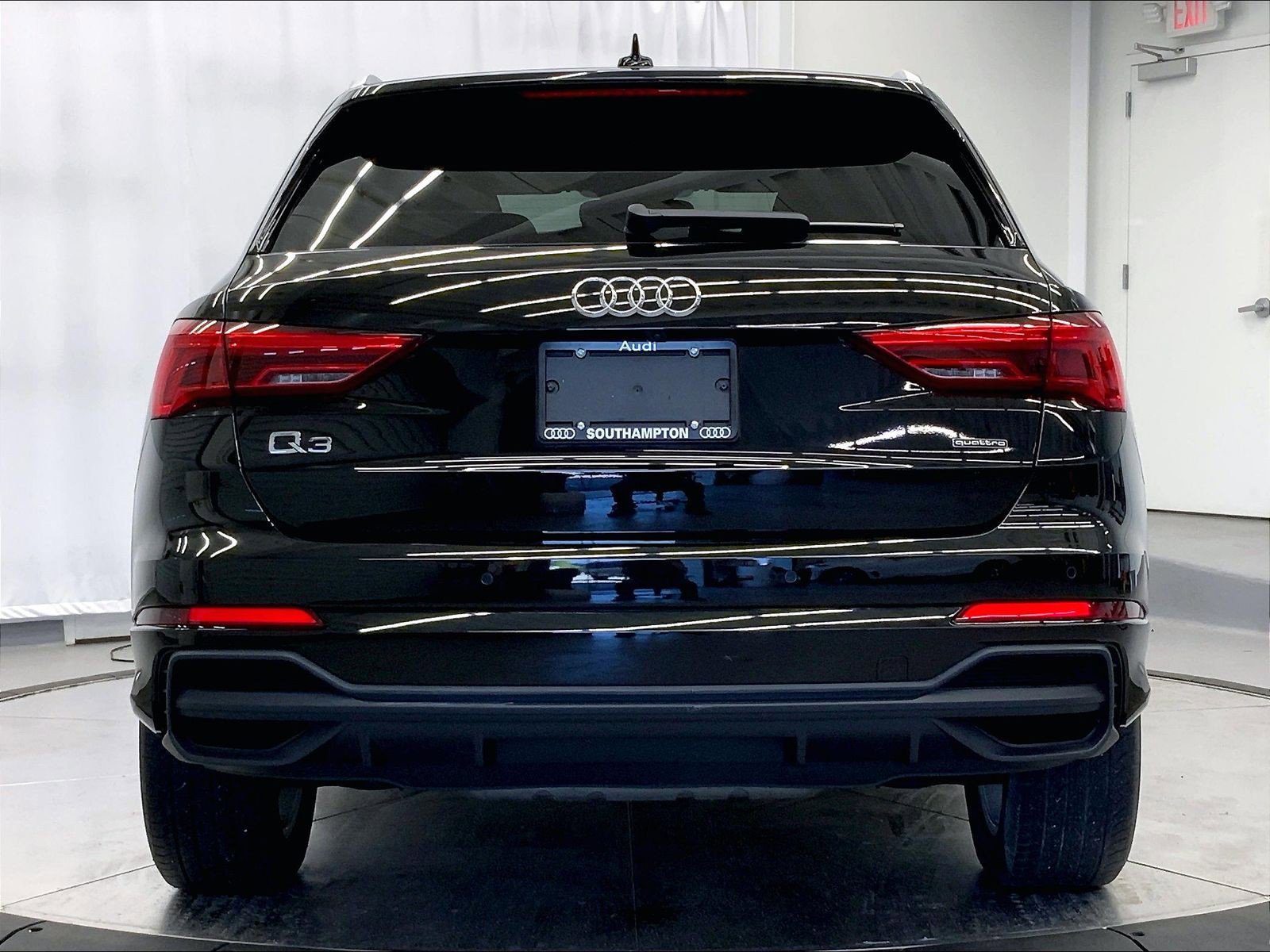 Certified 2023 Audi Q3 2.0T Premium Plus w/ Premium Plus Package AWD/4WD image 3