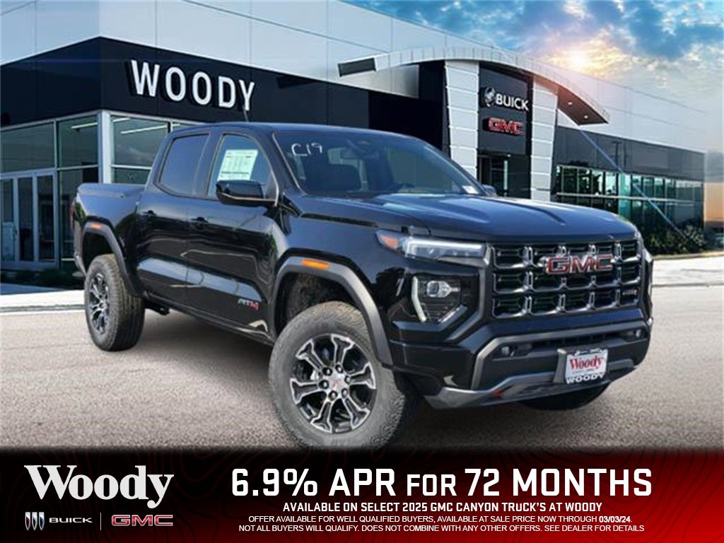 New 2025 GMC Canyon AT4