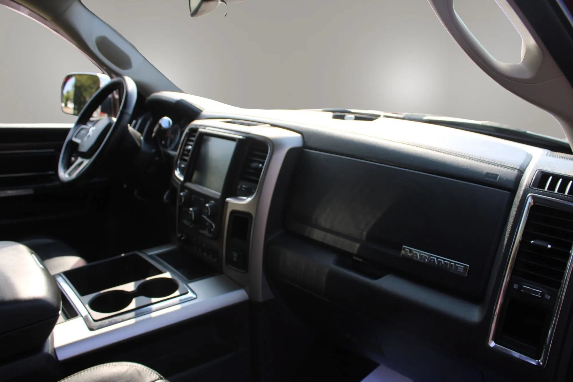 Used 2013 RAM 3500 Laramie RWD image 22