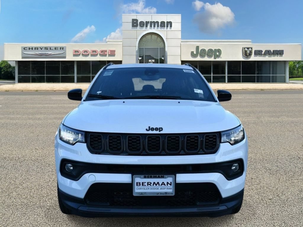 Certified 2026 Jeep Compass Latitude AWD/4WD image 4