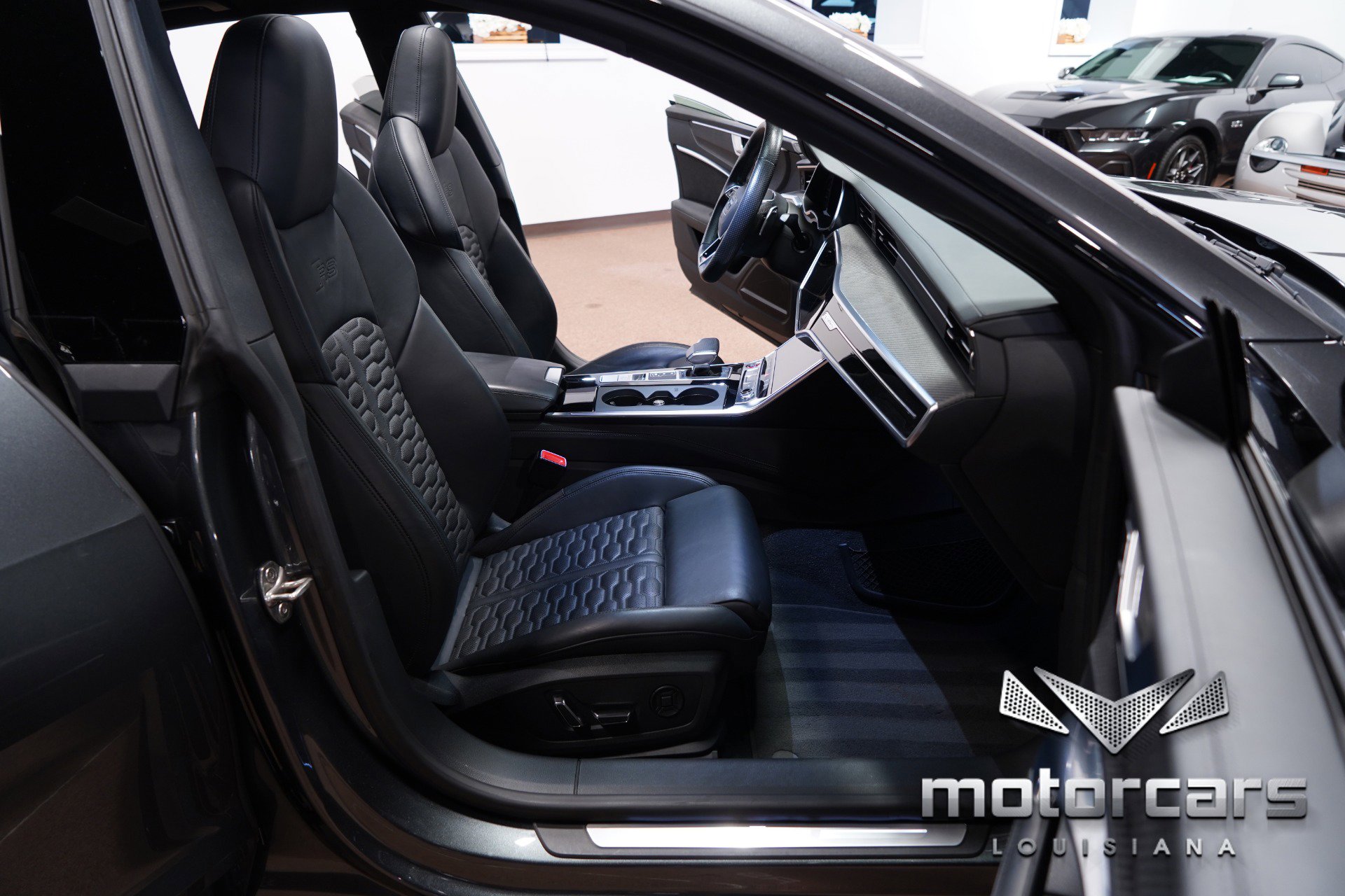 Used 2023 Audi RS 7 Sportback w/ Black Optic Package AWD/4WD image 31