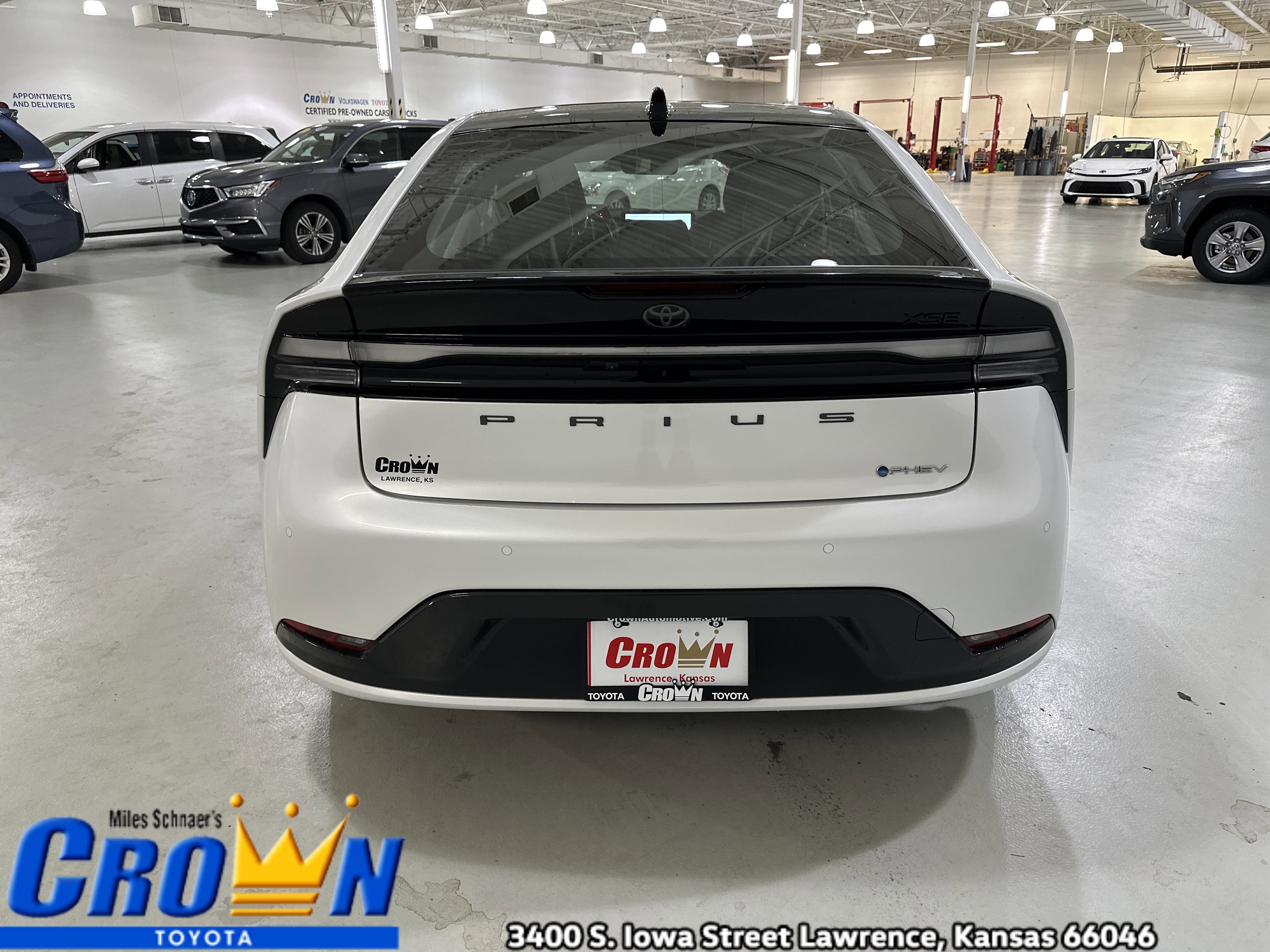 New 2026 Toyota Prius Plug-In Hybrid image 7