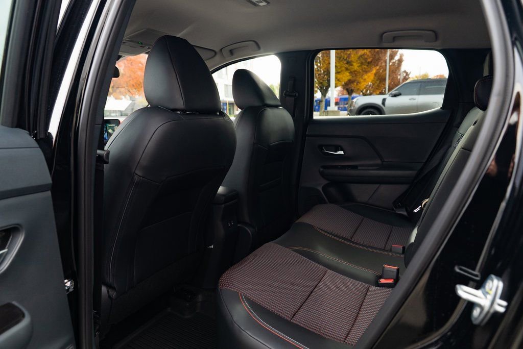 New 2026 Nissan Kicks SR w/ Cold Weather Package image 21