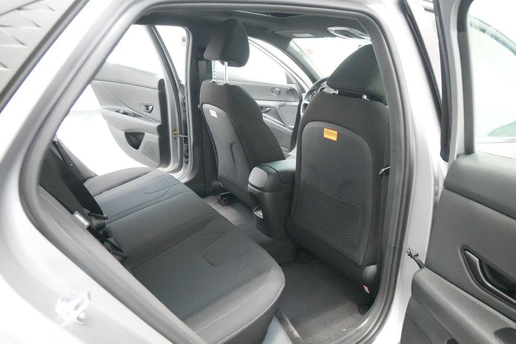 New 2026 Hyundai Elantra SEL Sport image 23