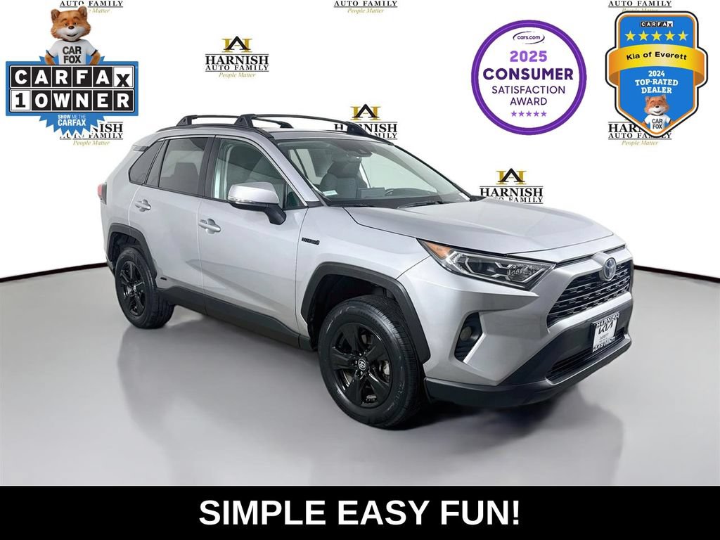 Used 2021 Toyota RAV4 XLE w/ Convenience Package AWD/4WD image 1