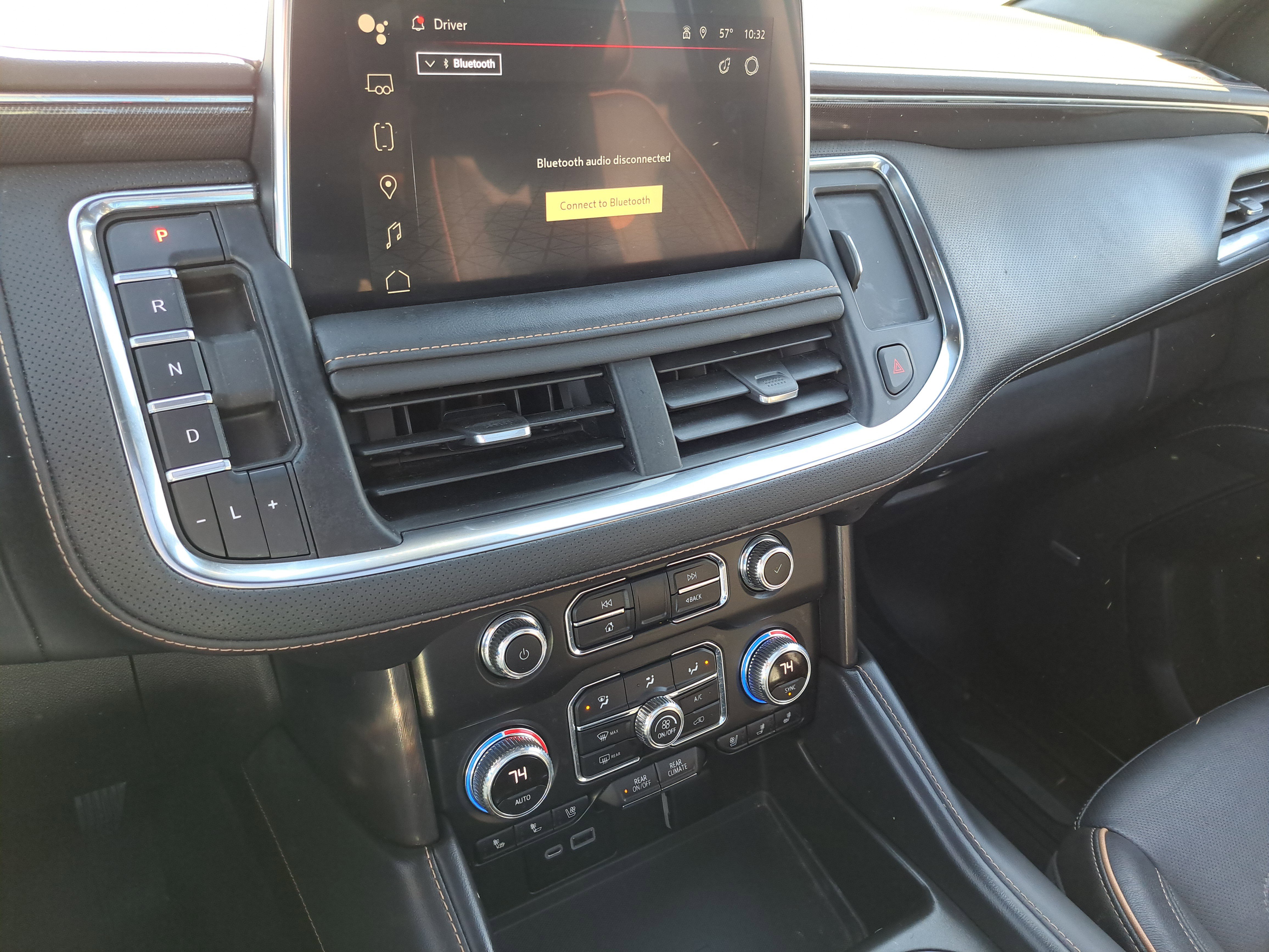 Used 2023 GMC Yukon AT4 w/ AT4 Premium Package image 21