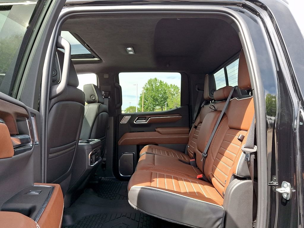 Used 2024 GMC Sierra 1500 Denali Ultimate image 10