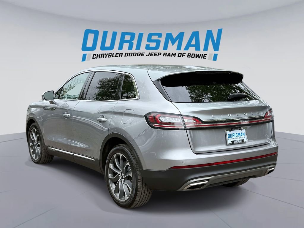Used 2023 Lincoln Nautilus Reserve AWD/4WD image 4