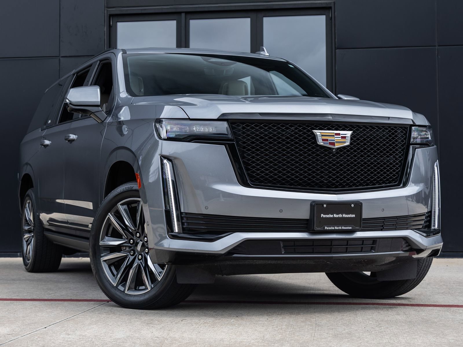 Used 2022 Cadillac Escalade ESV Sport w/ Touring Package AWD/4WD image 2