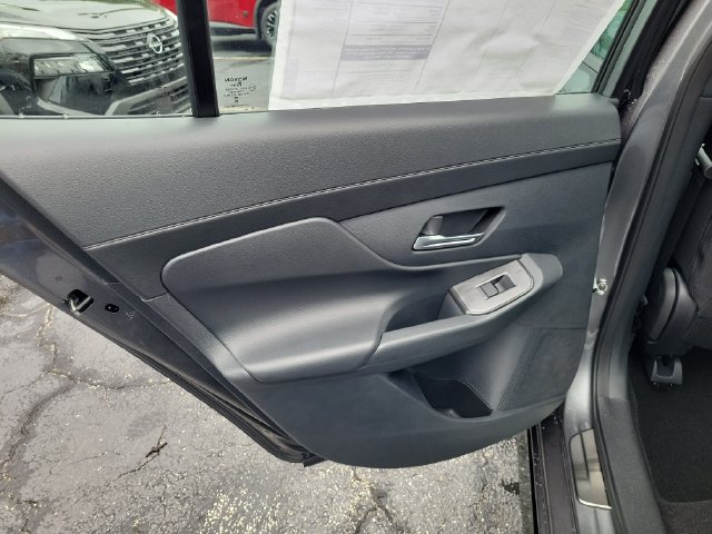 New 2027 Nissan Sentra SR w/ Floor Mat Package FWD image 12