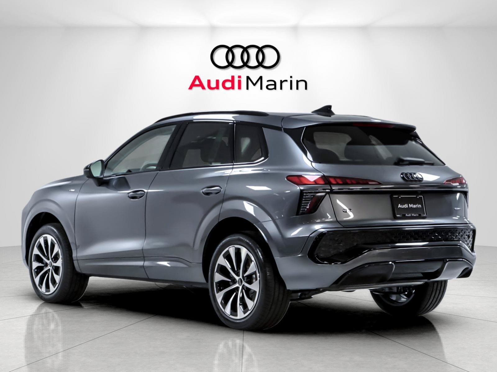 New 2026 Audi Q3 quattro 2.0T AWD/4WD image 3