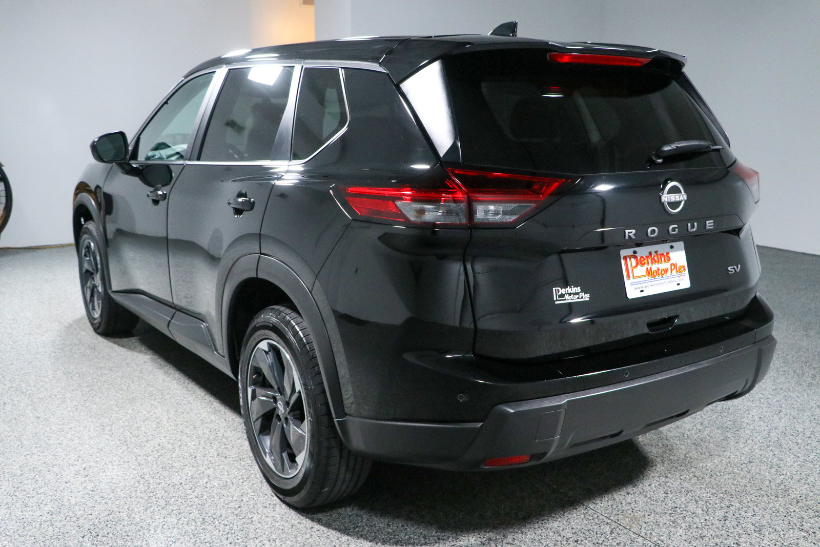 Used 2024 Nissan Rogue SV FWD image 9