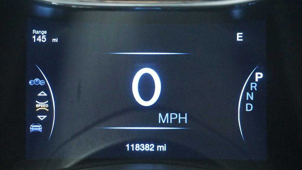 Certified 2019 Jeep Grand Cherokee Limited w/ Luxury Group II image 49