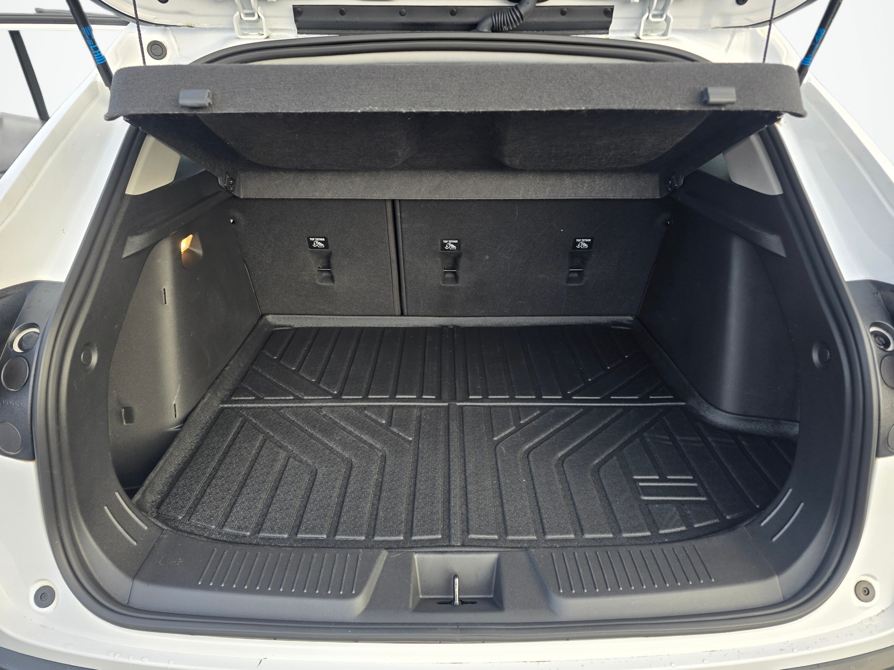 Used 2024 Chevrolet Trax LT w/ LT Convenience Package FWD image 11