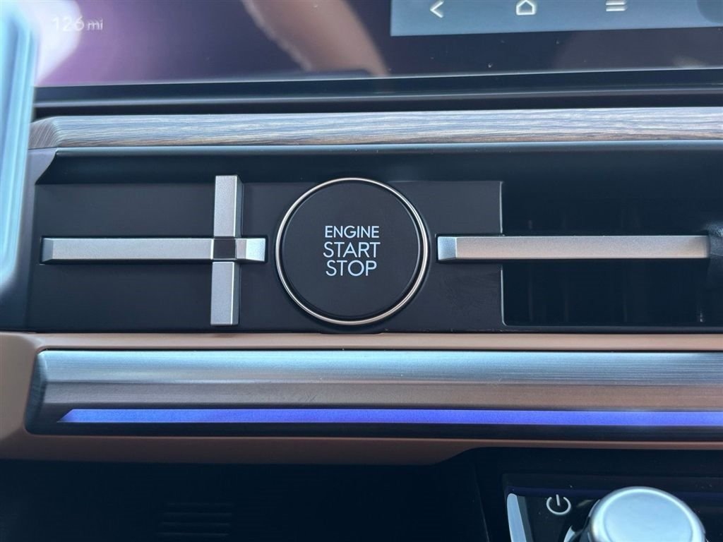 New 2026 Hyundai Santa Fe Limited FWD image 25