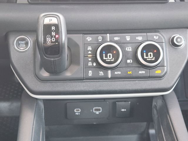 Used 2020 Land Rover Defender 110 SE image 15