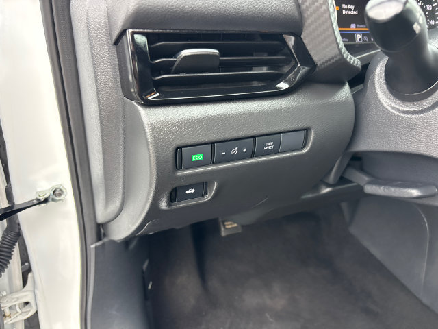 Used 2024 Nissan Sentra SV FWD image 17