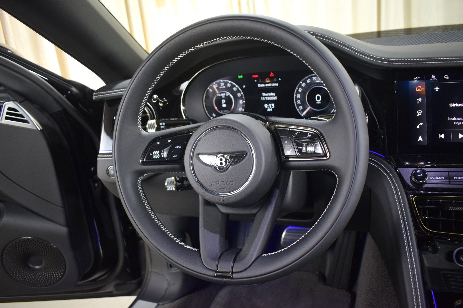 New 2026 Bentley Flying Spur Plug-In Hybrid image 4