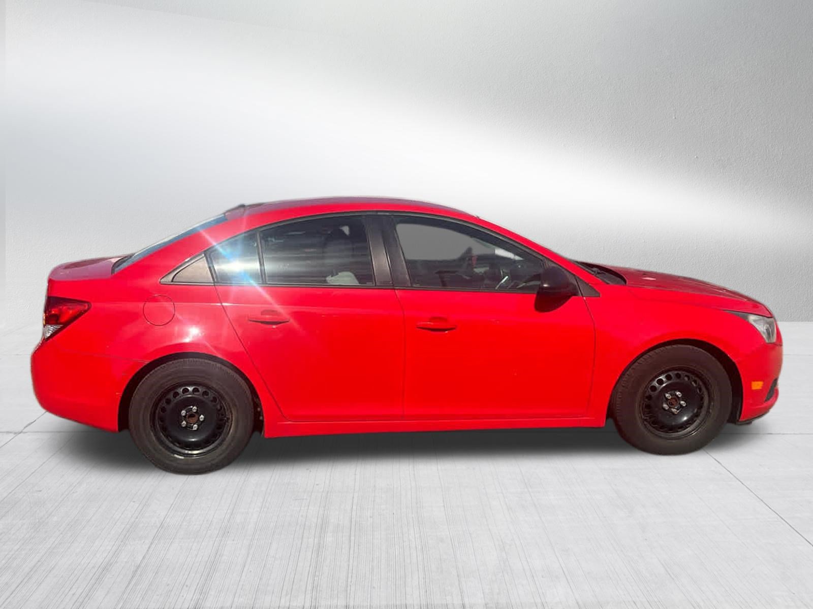 Used 2014 Chevrolet Cruze LS FWD image 2