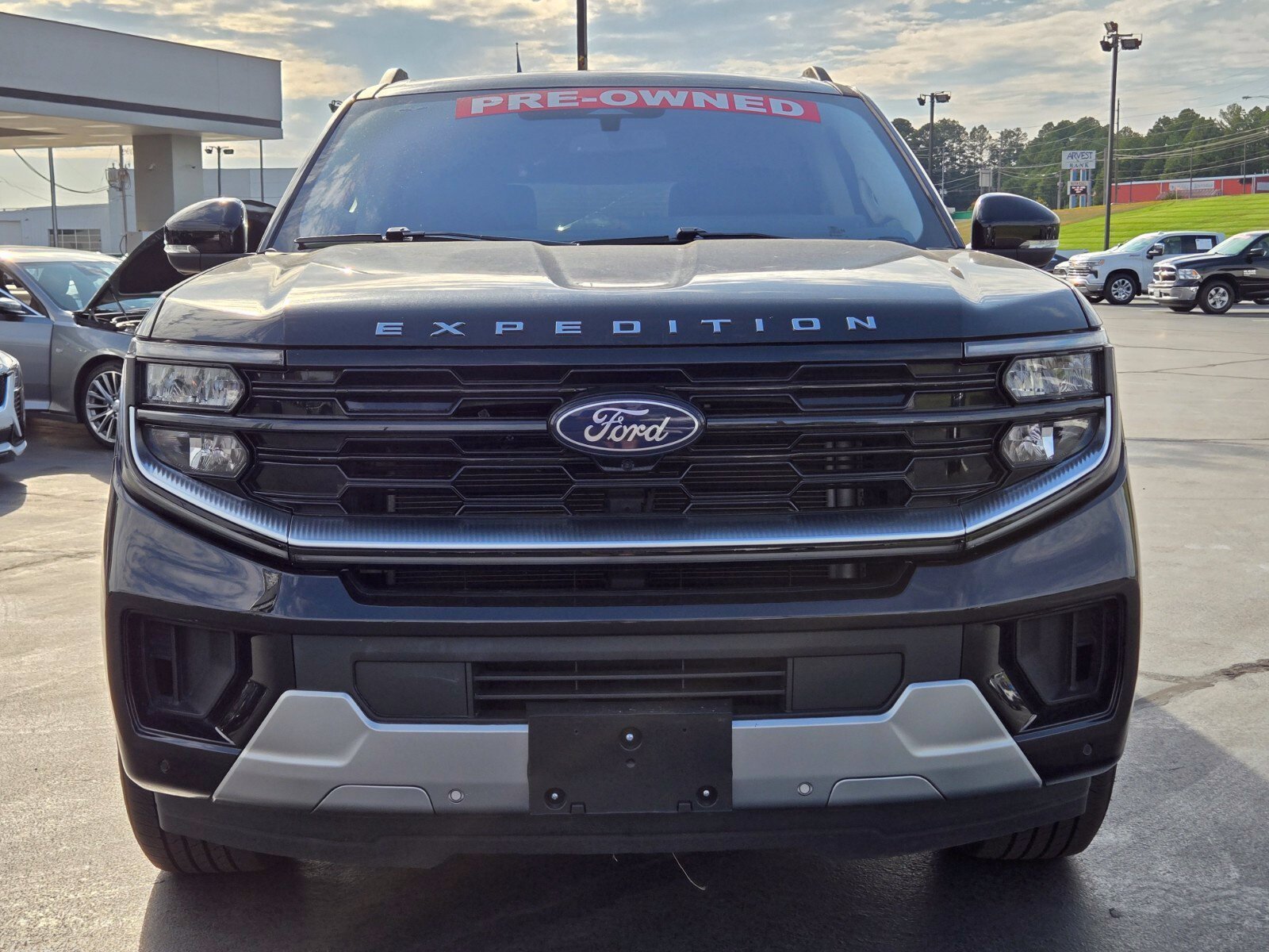 Used 2025 Ford Expedition Max Platinum AWD/4WD image 8