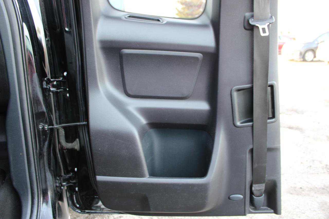 Used 2019 Toyota Tacoma SR image 34