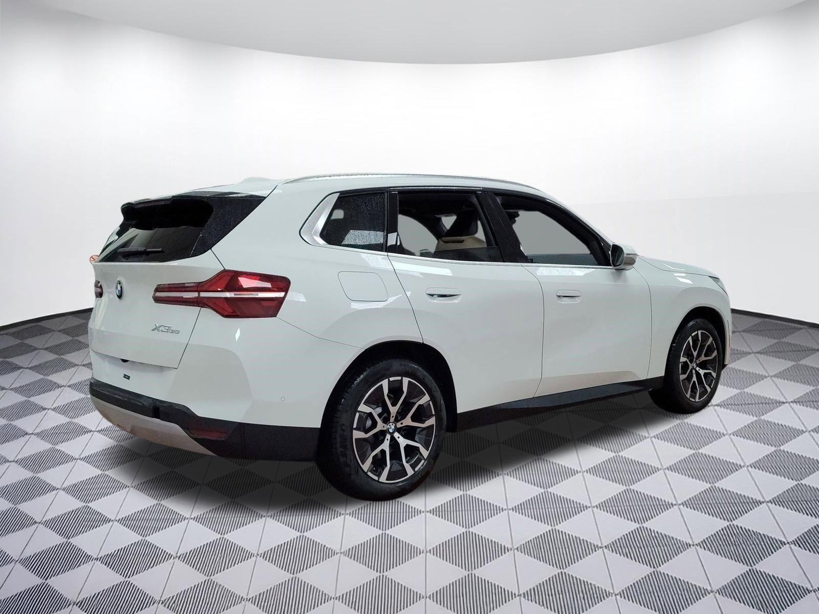 Used 2026 BMW X3 xDrive30 w/ Convenience Package AWD/4WD image 8