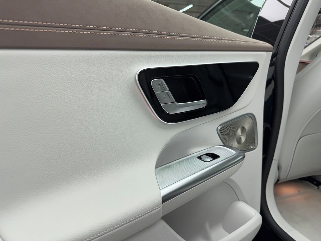 Used 2023 Mercedes-Benz EQE 500 4MATIC Sedan image 49