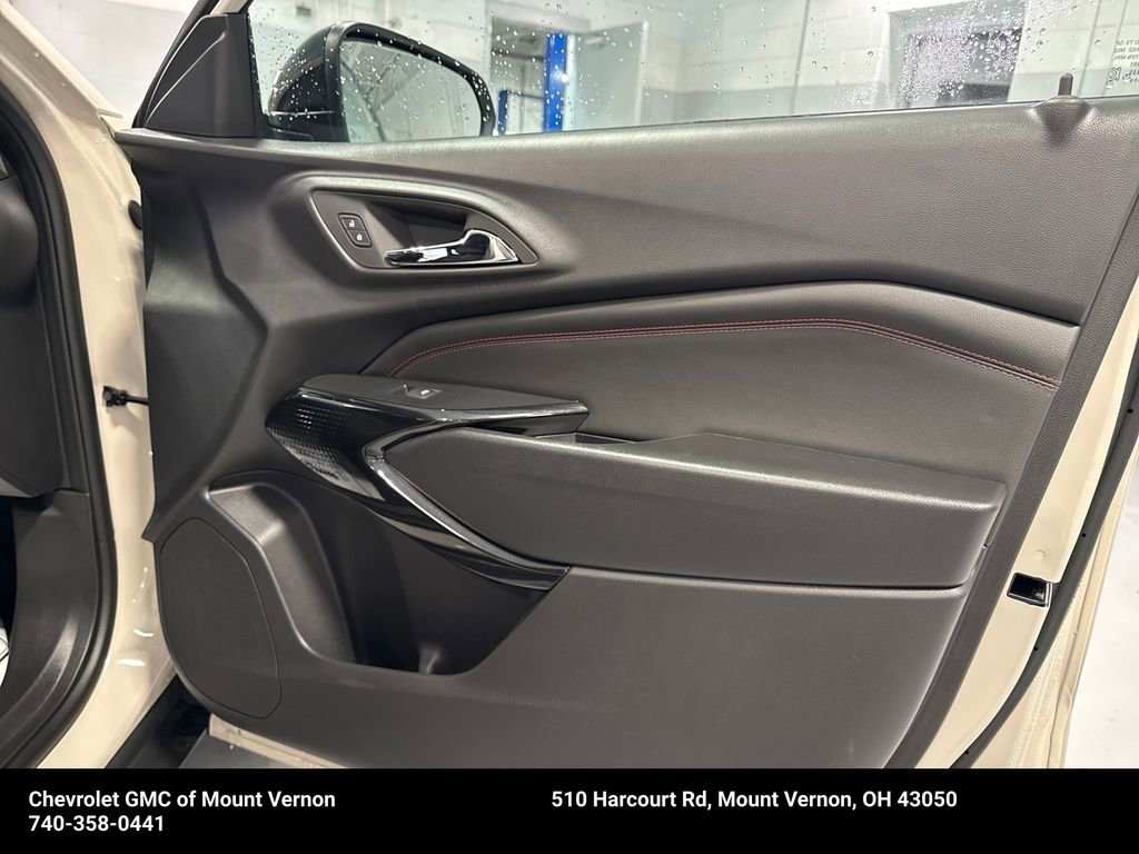New 2026 Chevrolet Trax RS FWD image 31