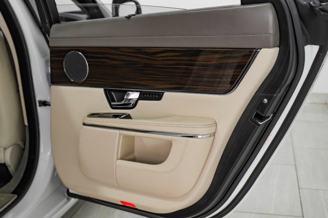 Used 2012 Jaguar XJ L image 46